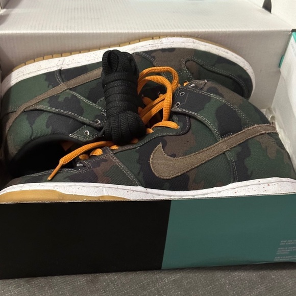 NIKE DUNK HIGH SB FIVEONEO 9.5 size